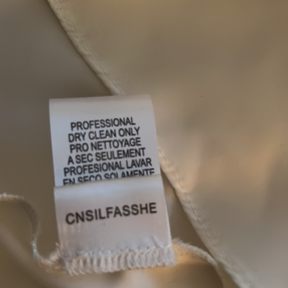 Silk Adjustable Straps Empire Silhouette.Preowned - Picture 9 of 9